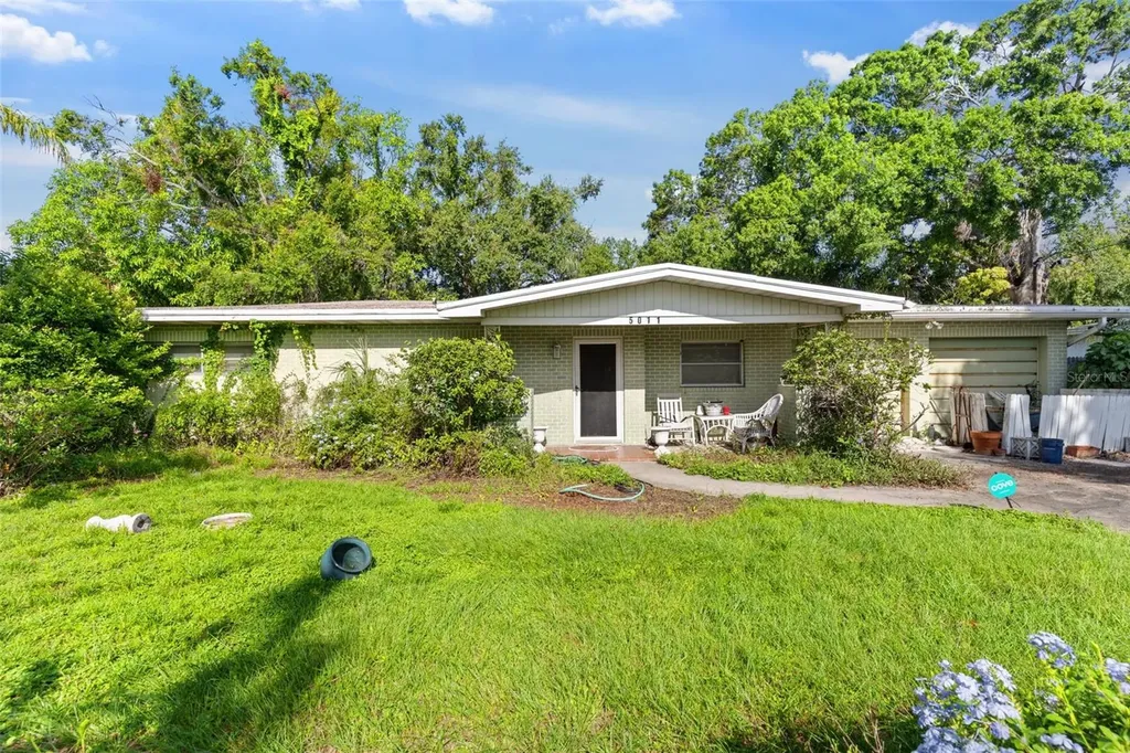 5011 S Hesperides Street Tampa FL 33611