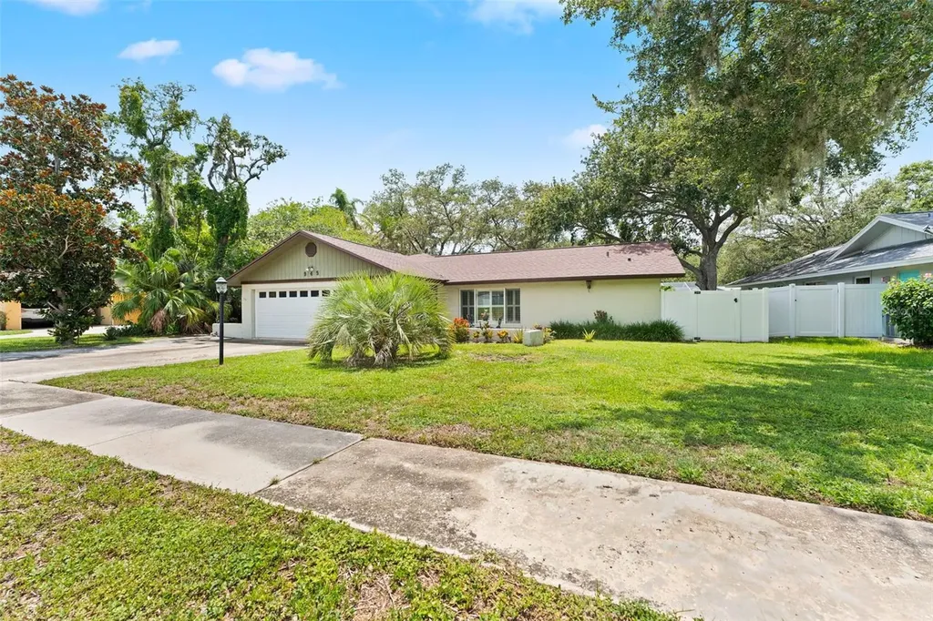 945 Winding Oaks Drive Palm Harbor FL 34683