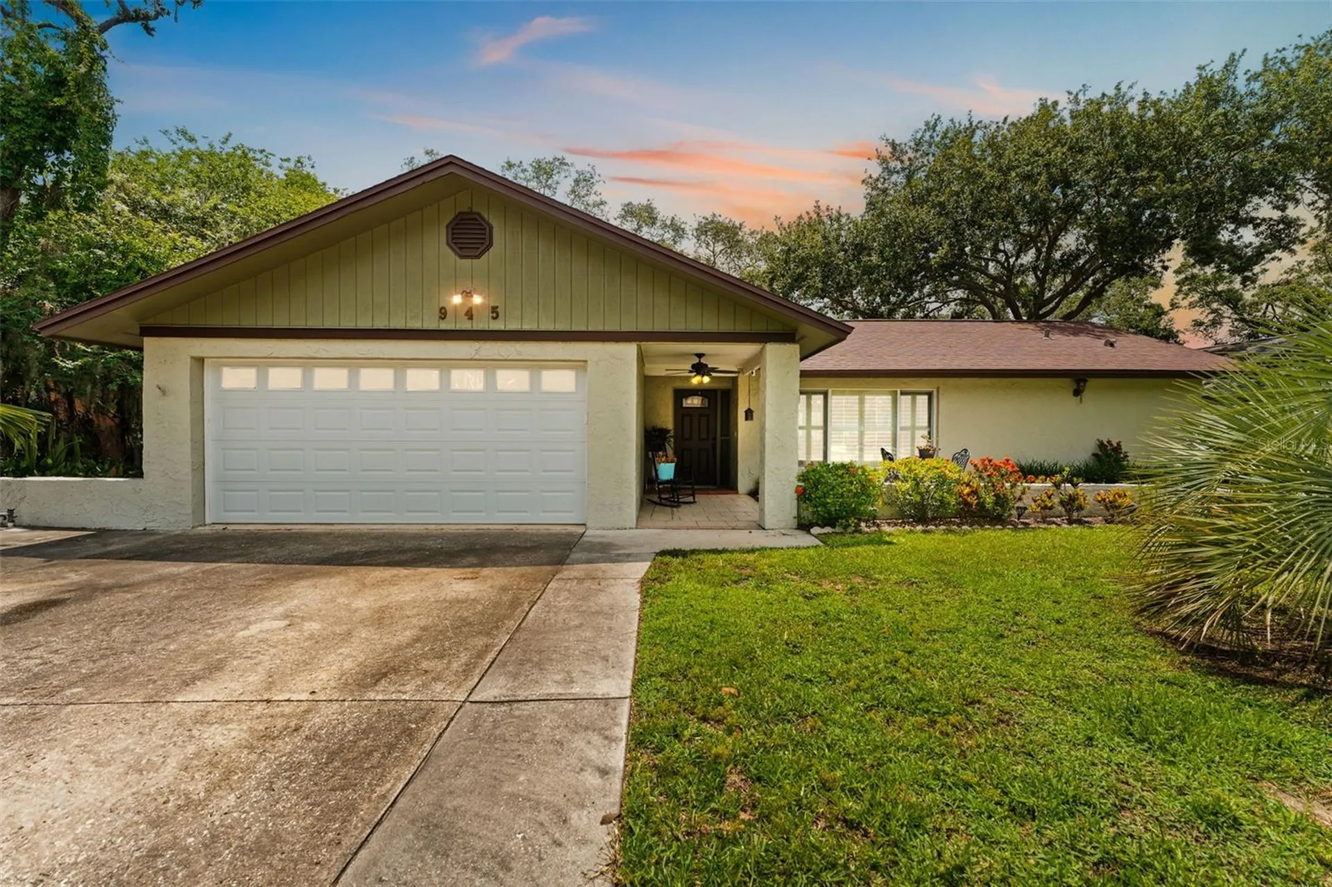 945 Winding Oaks Drive Palm Harbor FL 34683