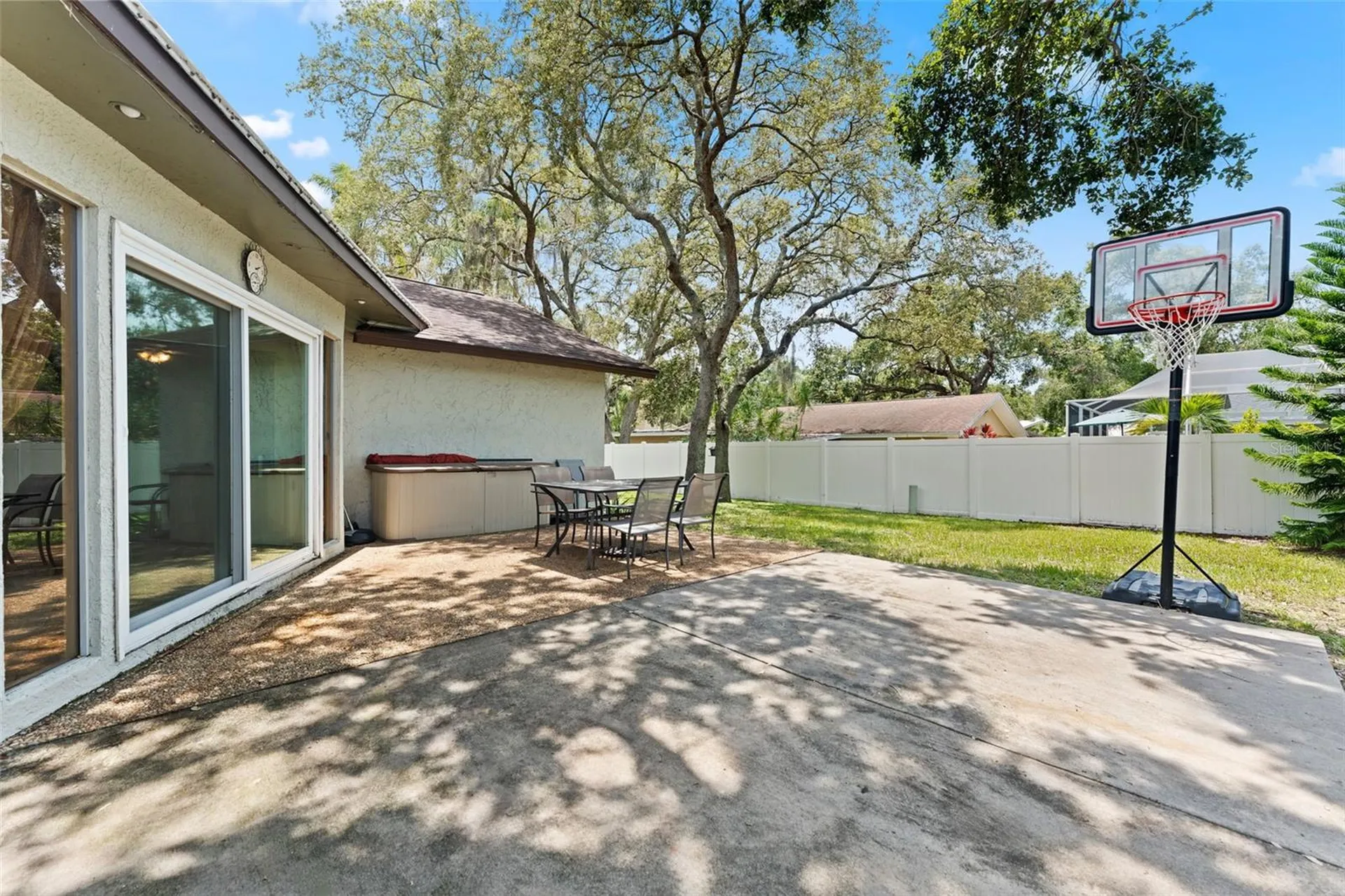 945 Winding Oaks Drive Palm Harbor FL 34683