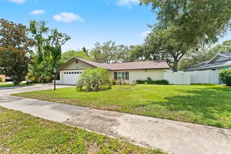 945 Winding Oaks Drive Palm Harbor FL 34683