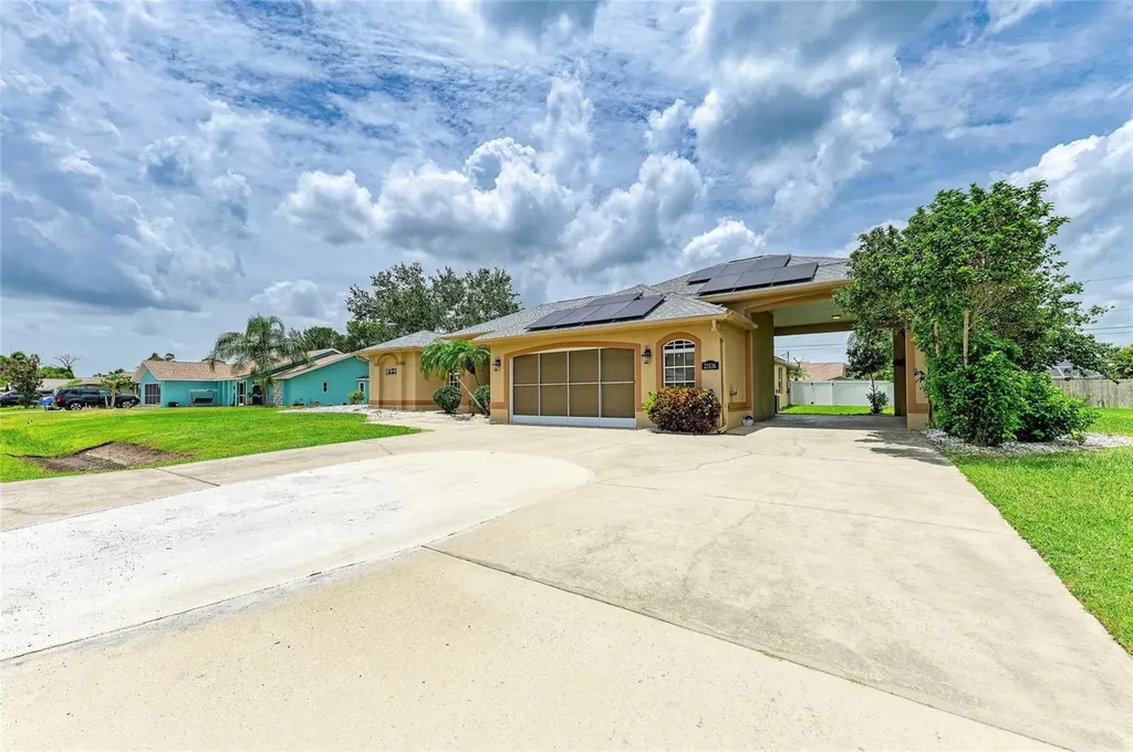 23136 Langdon Avenue Port Charlotte FL 33954