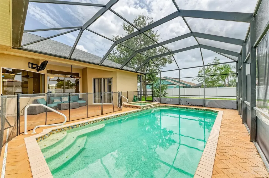 23136 Langdon Avenue Port Charlotte FL 33954