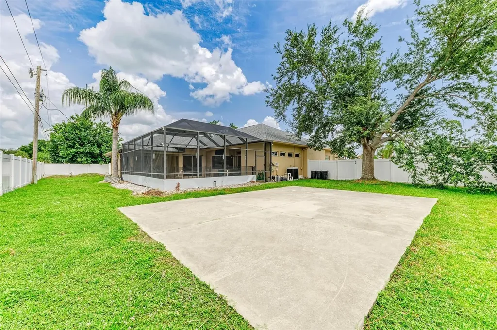 23136 Langdon Avenue Port Charlotte FL 33954