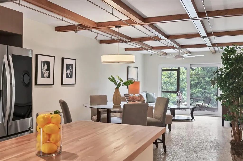 1650 Pine Tree Lane Sarasota FL 34236