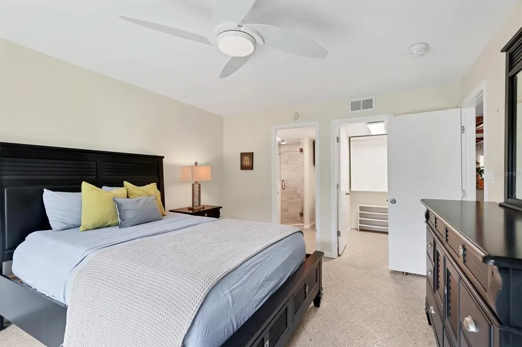 1650 Pine Tree Lane Sarasota FL 34236