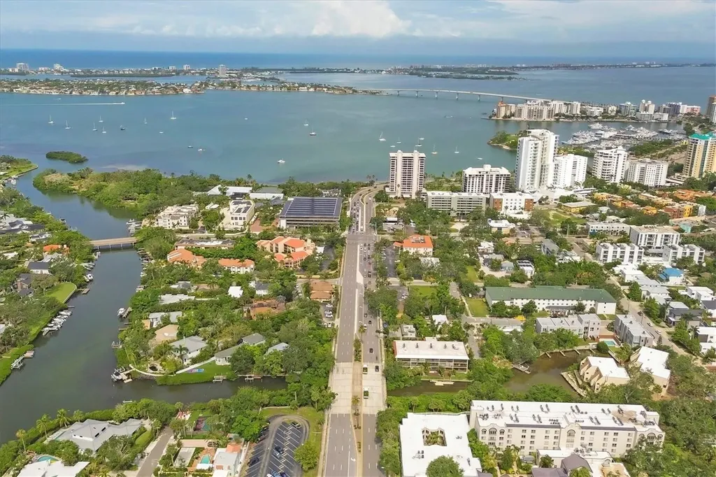 1650 Pine Tree Lane Sarasota FL 34236