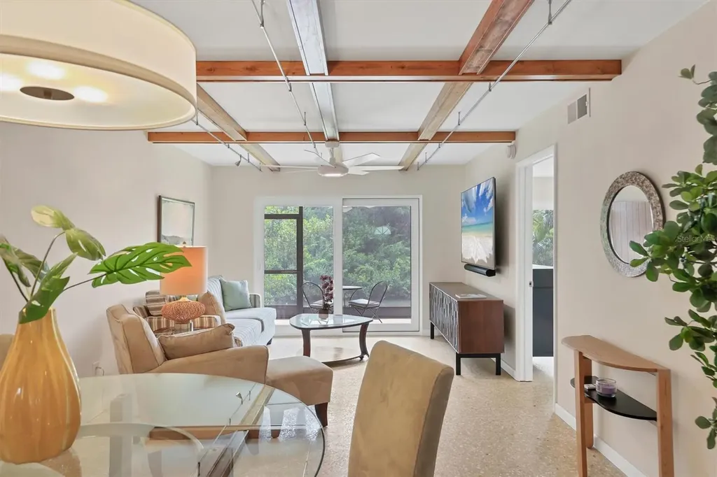 1650 Pine Tree Lane Sarasota FL 34236