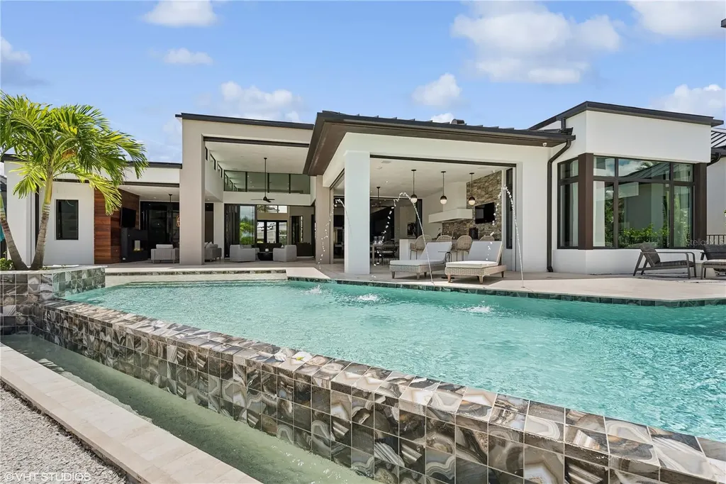 10411 Via Parma Way Miromar Lakes FL 33913