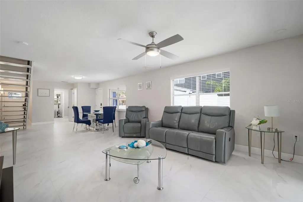 1712 Azalea Court Oldsmar FL 34677