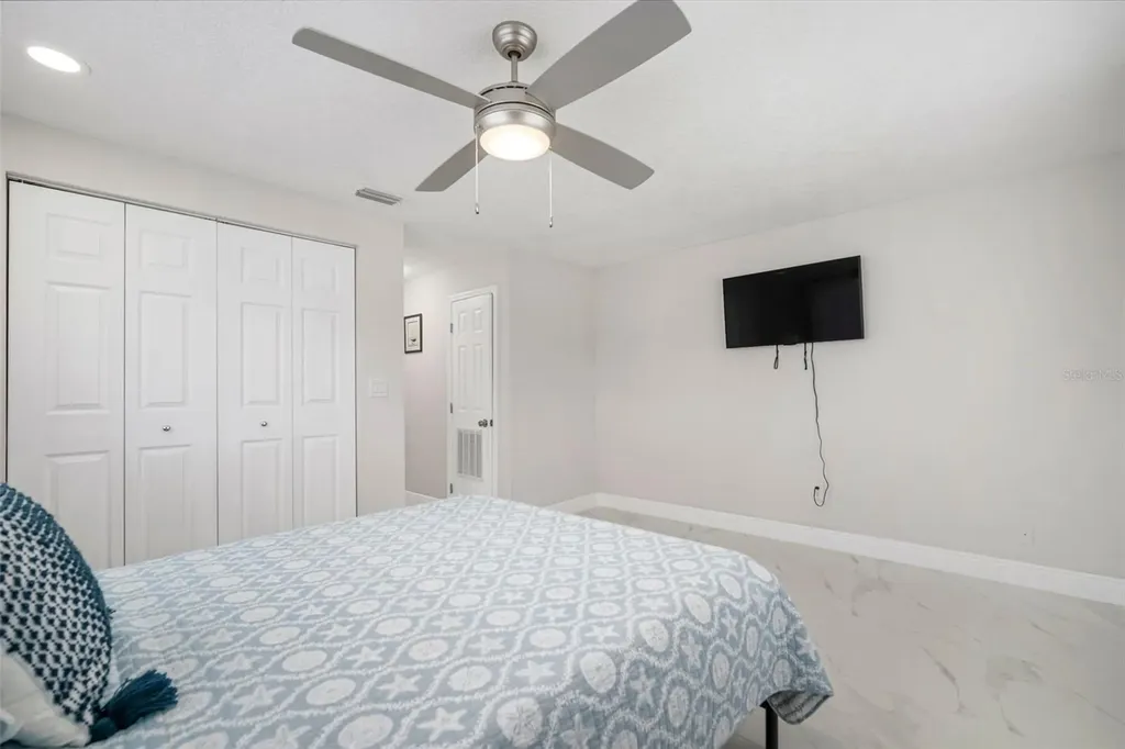 1712 Azalea Court Oldsmar FL 34677