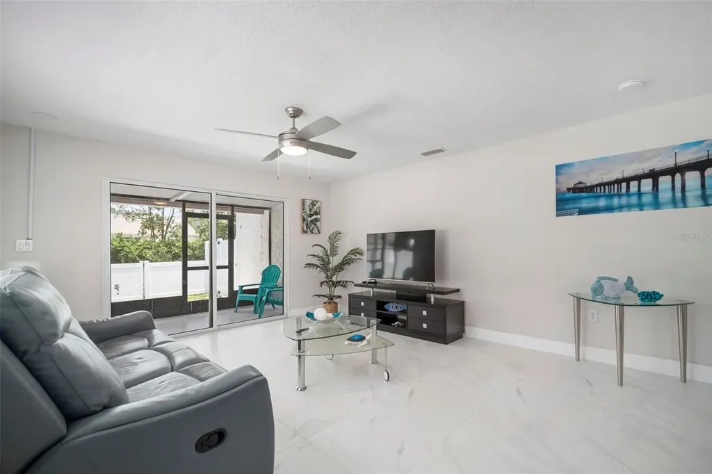 1712 Azalea Court Oldsmar FL 34677