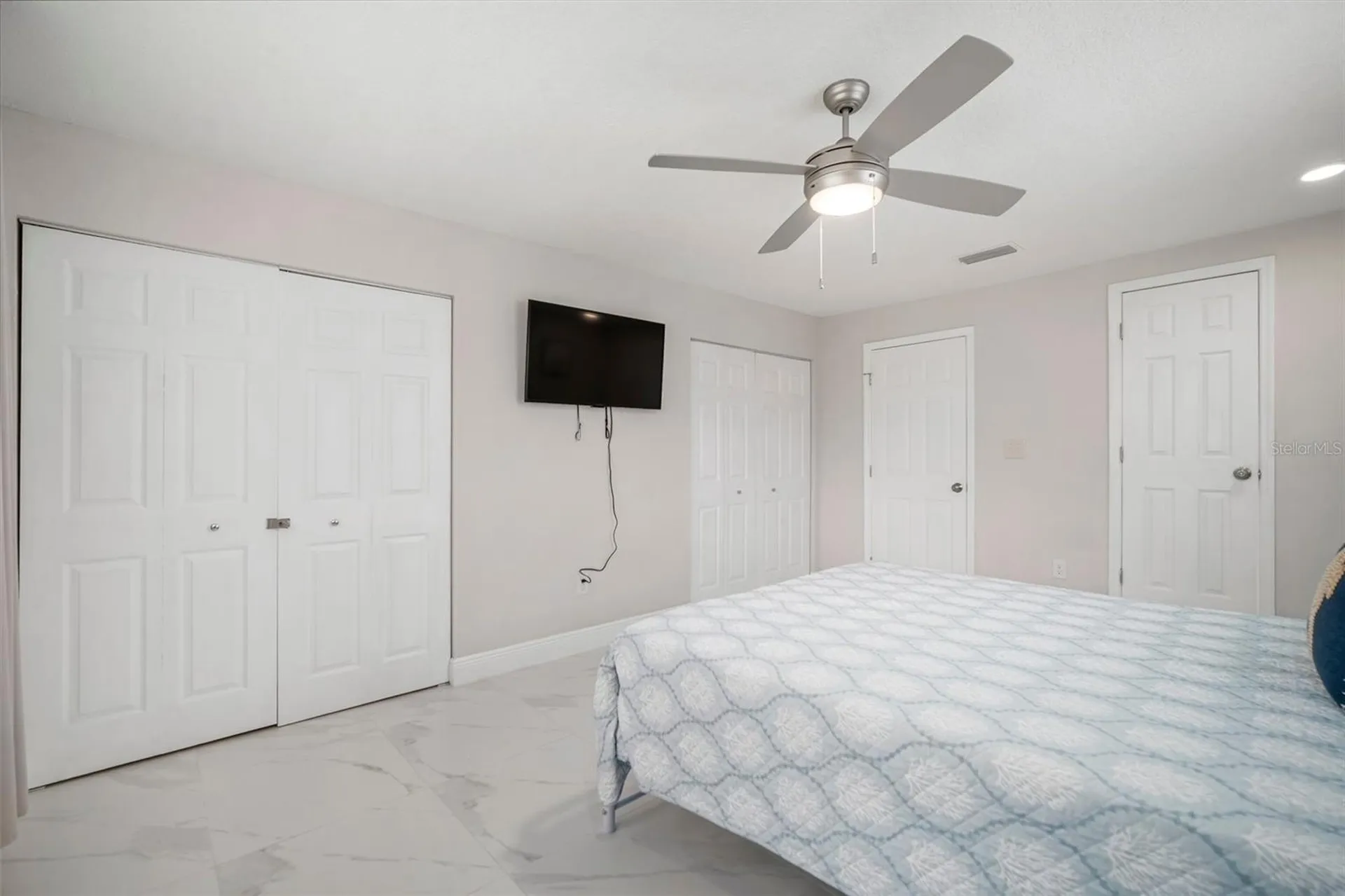 1712 Azalea Court Oldsmar FL 34677