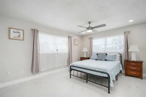 1712 Azalea Court Oldsmar FL 34677