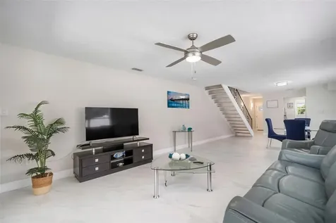 1712 Azalea Court Oldsmar FL 34677