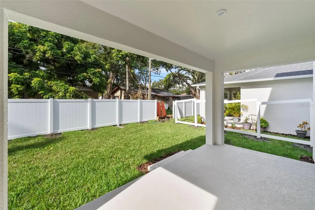 6226 29th Street N St Petersburg FL 33702