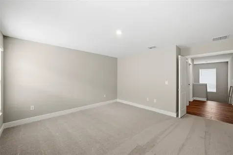 6226 29th Street N St Petersburg FL 33702