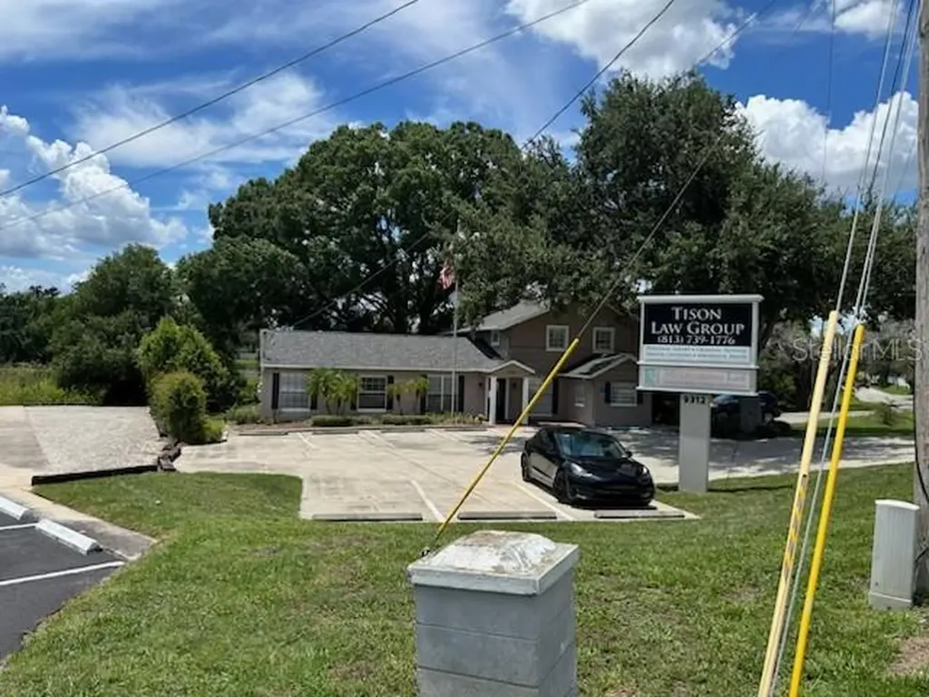 9312 N Armenia Avenue Tampa FL 33612
