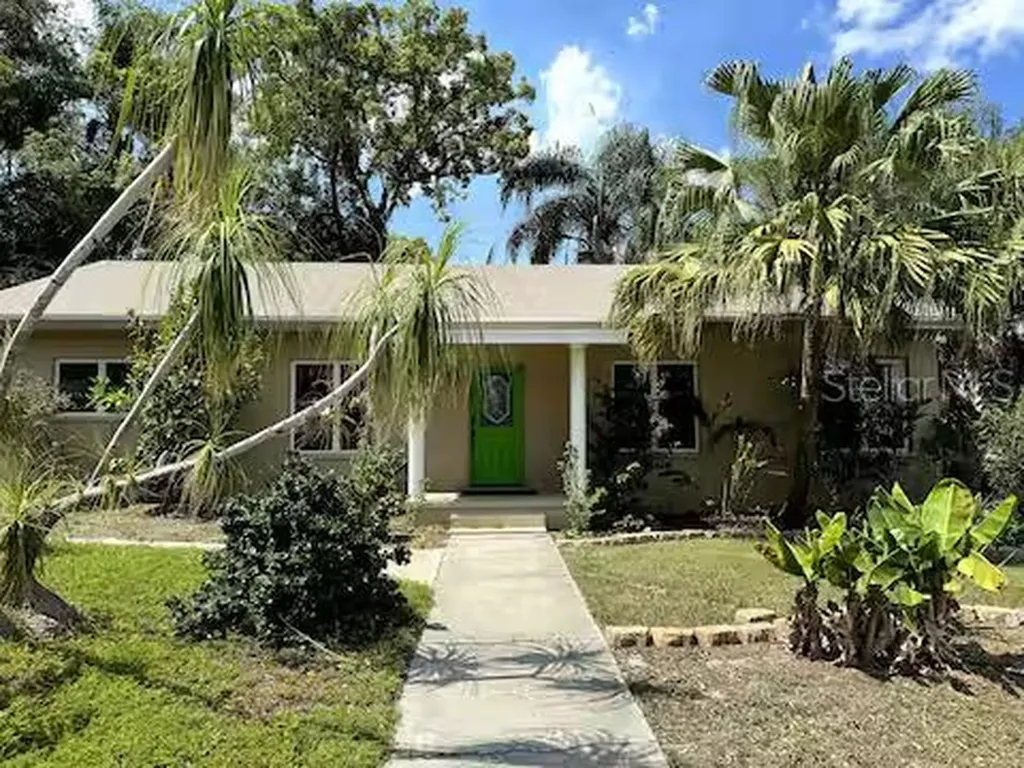645 Avenue A NE Winter Haven FL 33881
