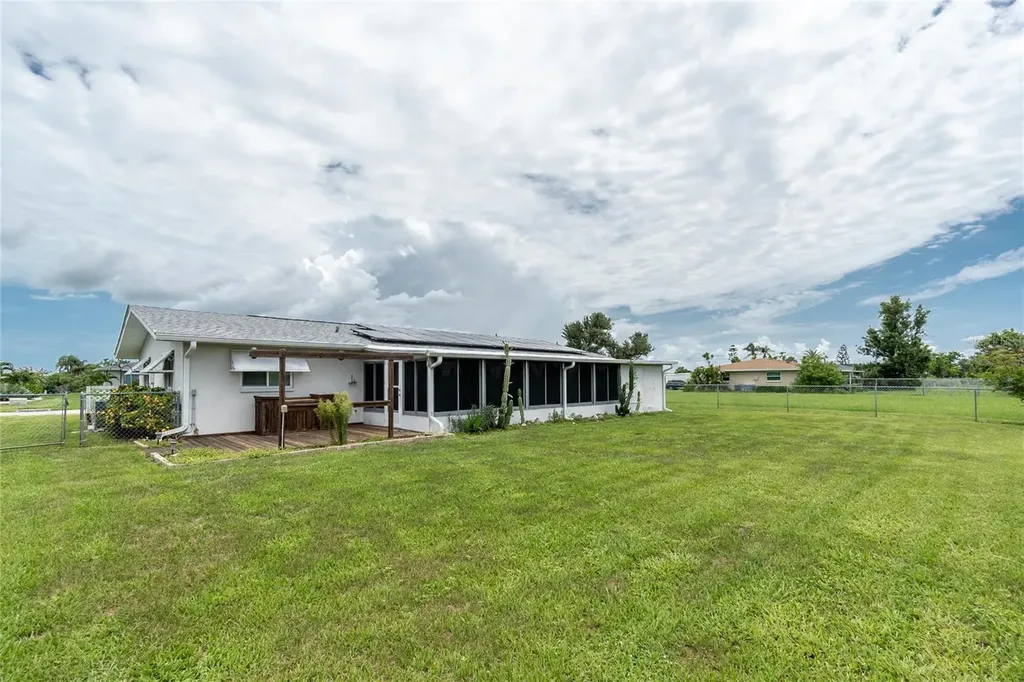 39 Caddy Road Rotonda West FL 33947