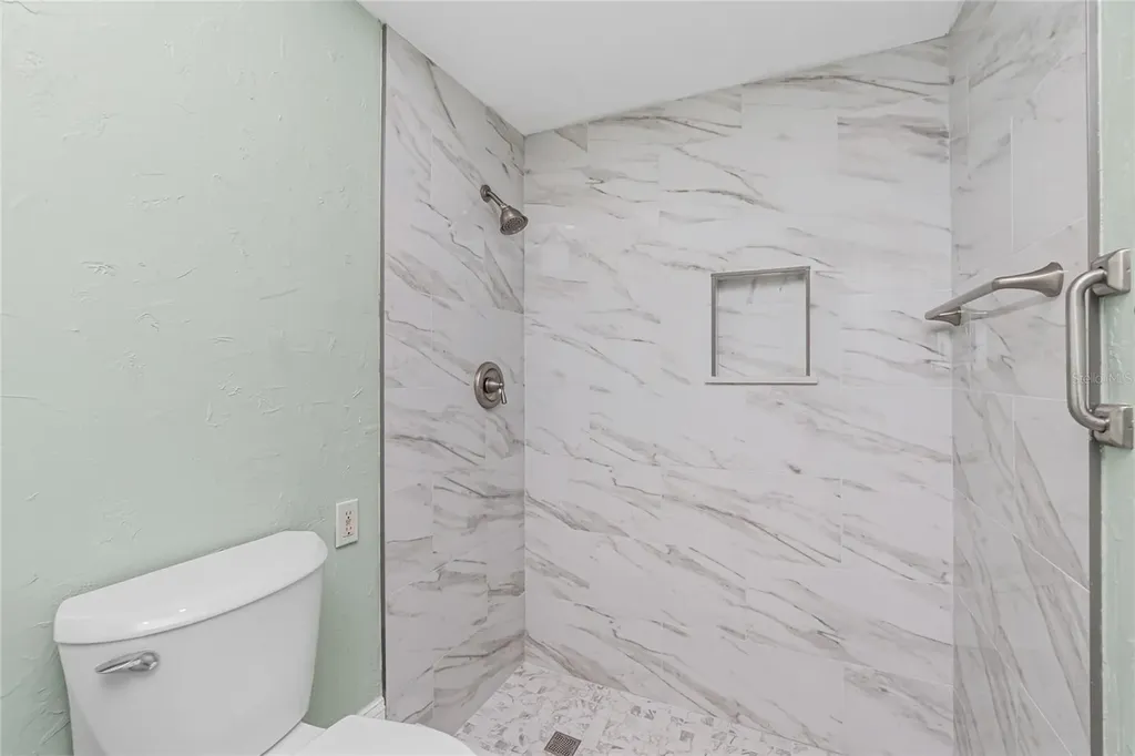 39 Caddy Road Rotonda West FL 33947