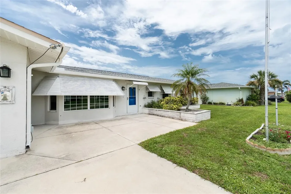 39 Caddy Road Rotonda West FL 33947