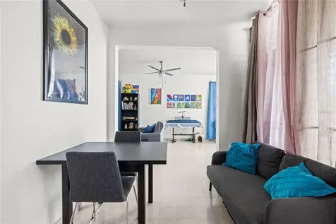228 Calle 25 Guaynabo PR 00969