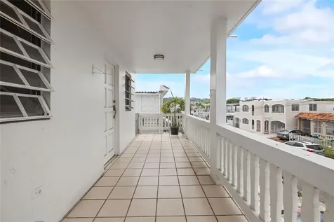 228 Calle 25 Guaynabo PR 00969