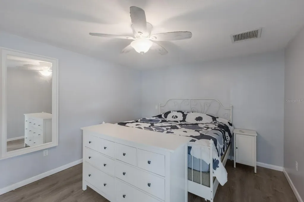 8985 Pohoy Avenue Sarasota FL 34231