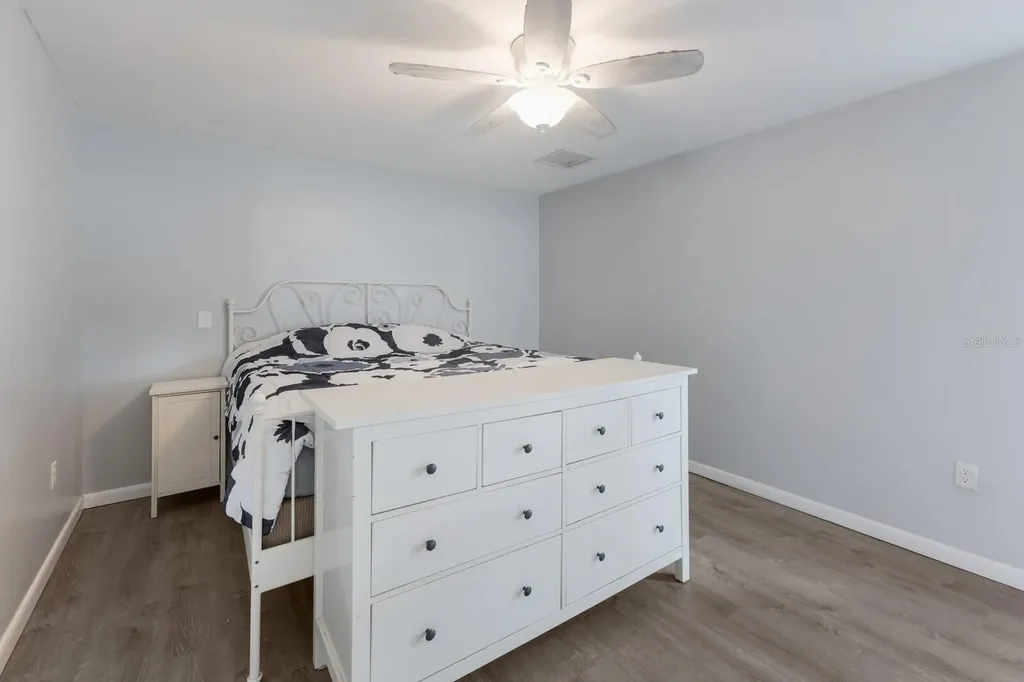 8985 Pohoy Avenue Sarasota FL 34231