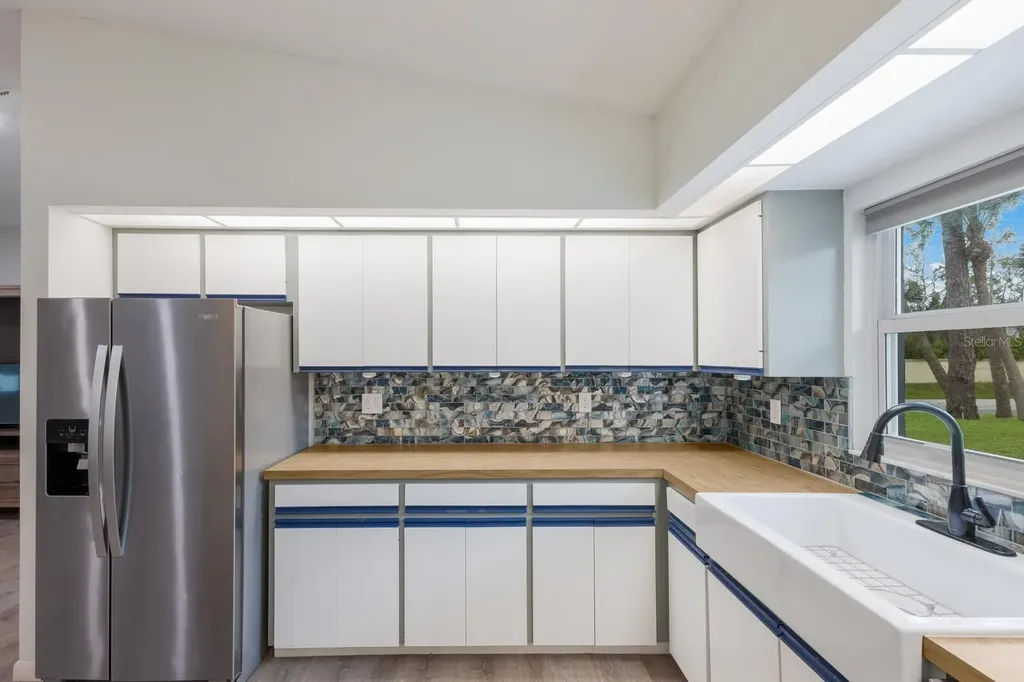 8985 Pohoy Avenue Sarasota FL 34231