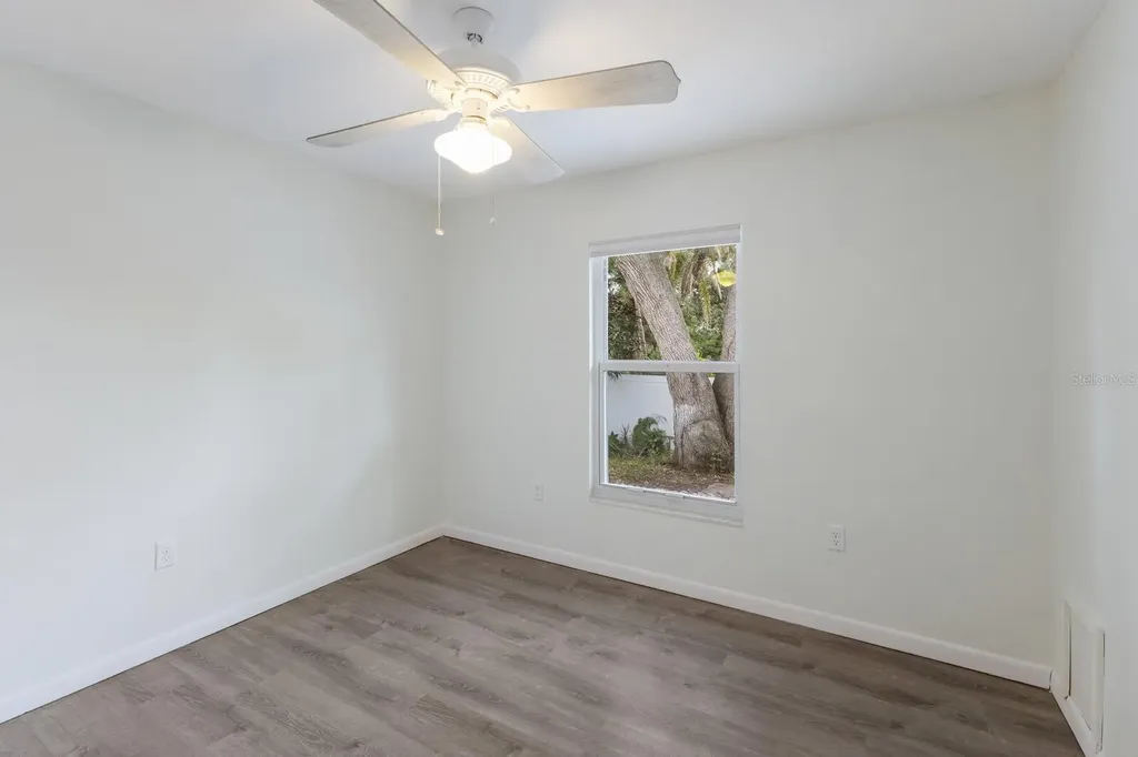 8985 Pohoy Avenue Sarasota FL 34231