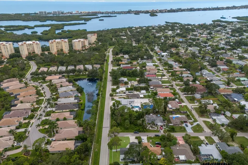 8985 Pohoy Avenue Sarasota FL 34231
