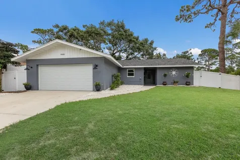 8985 Pohoy Avenue Sarasota FL 34231