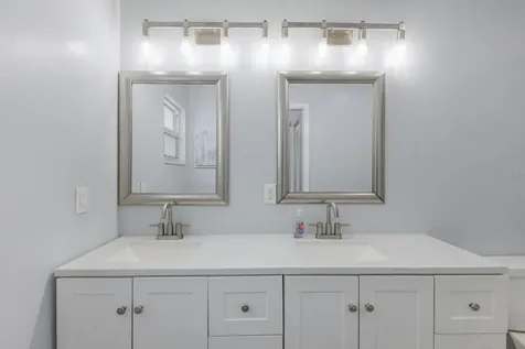 8985 Pohoy Avenue Sarasota FL 34231