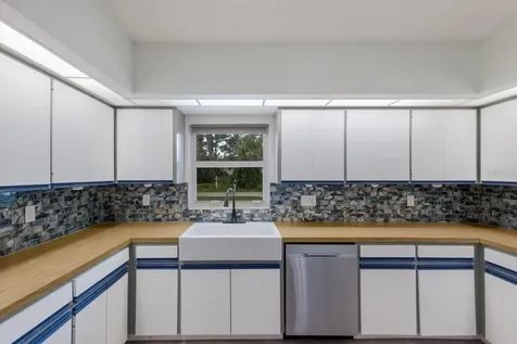 8985 Pohoy Avenue Sarasota FL 34231