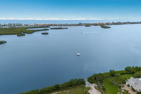 8985 Pohoy Avenue Sarasota FL 34231
