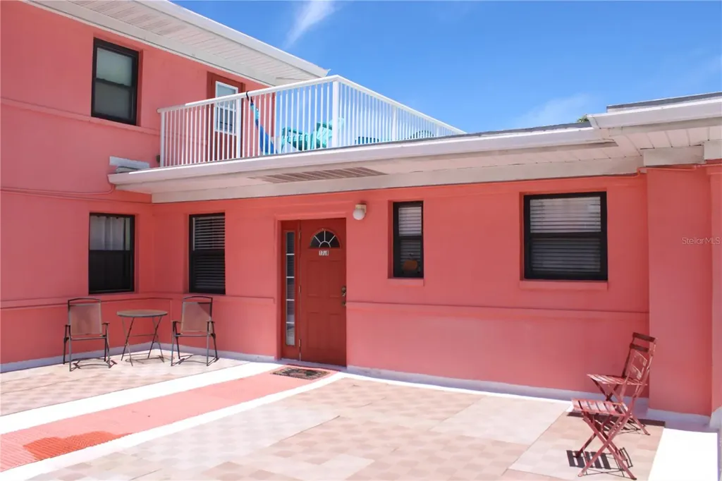 6800 Sunset Way St Pete Beach FL 33706