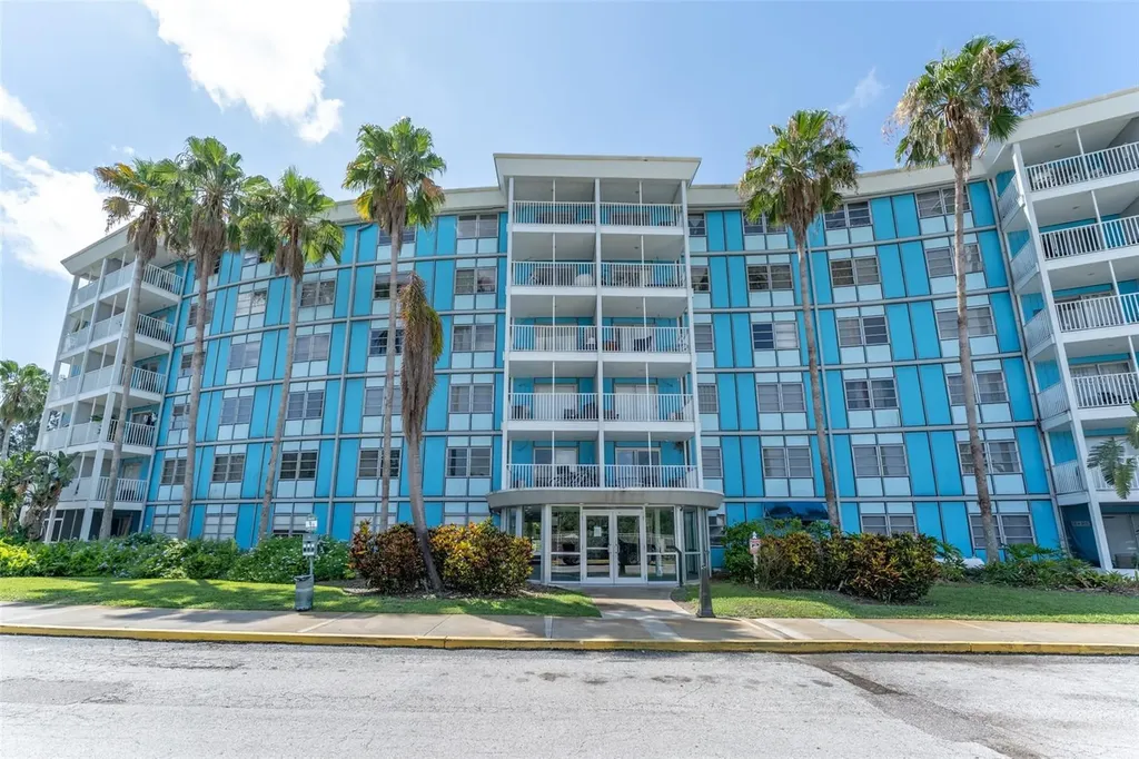 3315 58th Avenue S St Petersburg FL 33712