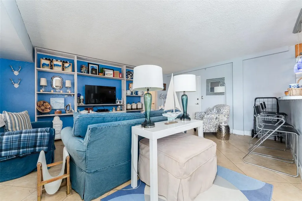 3315 58th Avenue S St Petersburg FL 33712