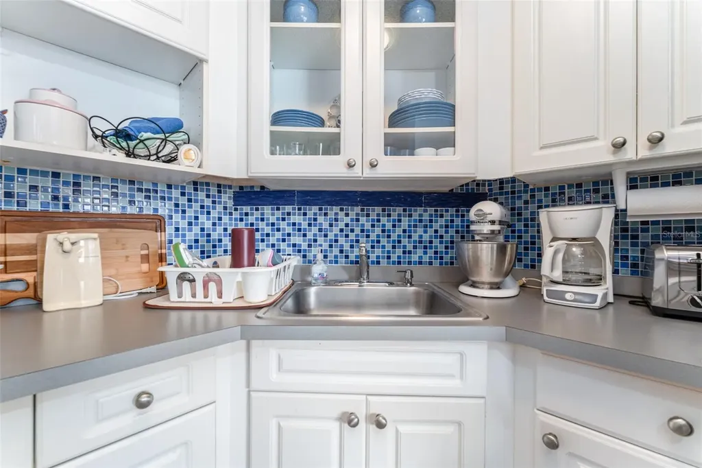 3315 58th Avenue S St Petersburg FL 33712