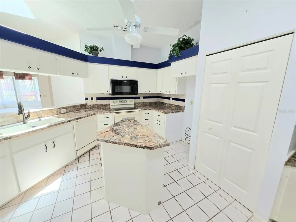 5638 Garden Lakes Palm Bradenton FL 34203