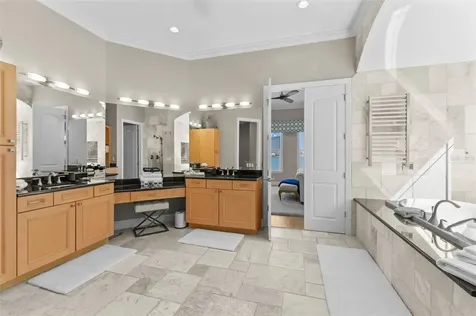 7815 9th Avenue S St Petersburg FL 33707