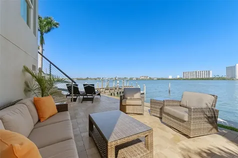 7815 9th Avenue S St Petersburg FL 33707