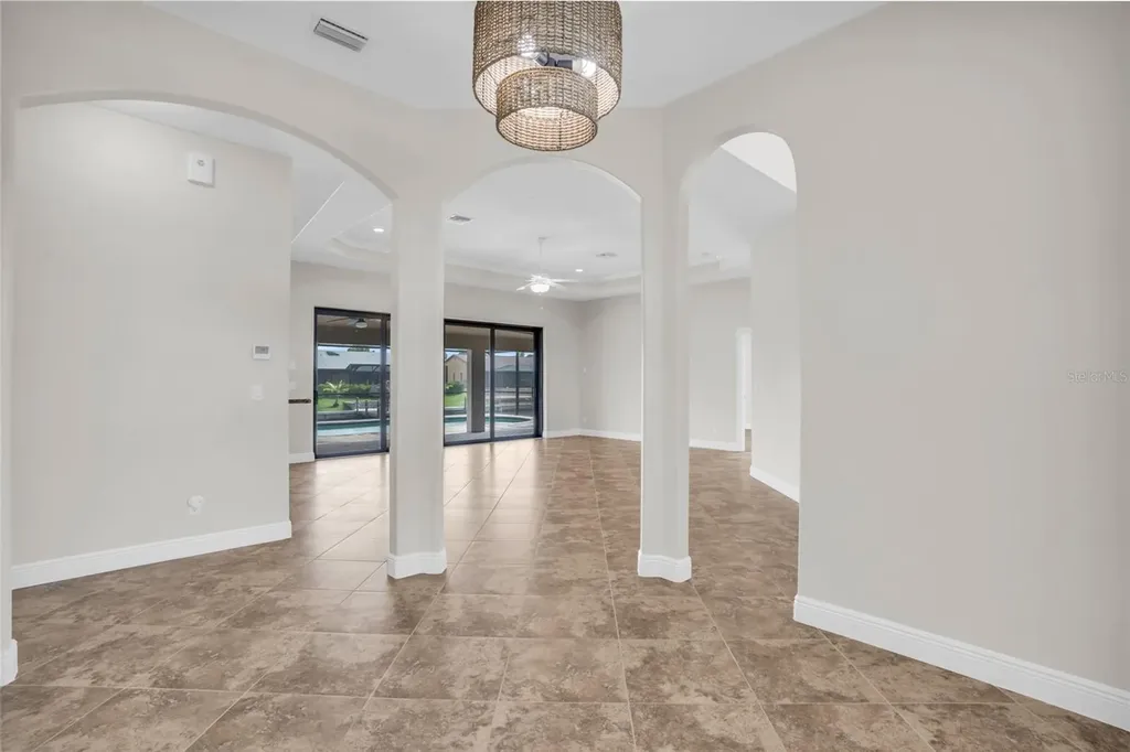 915 SE 33rd Terrace Cape Coral FL 33904