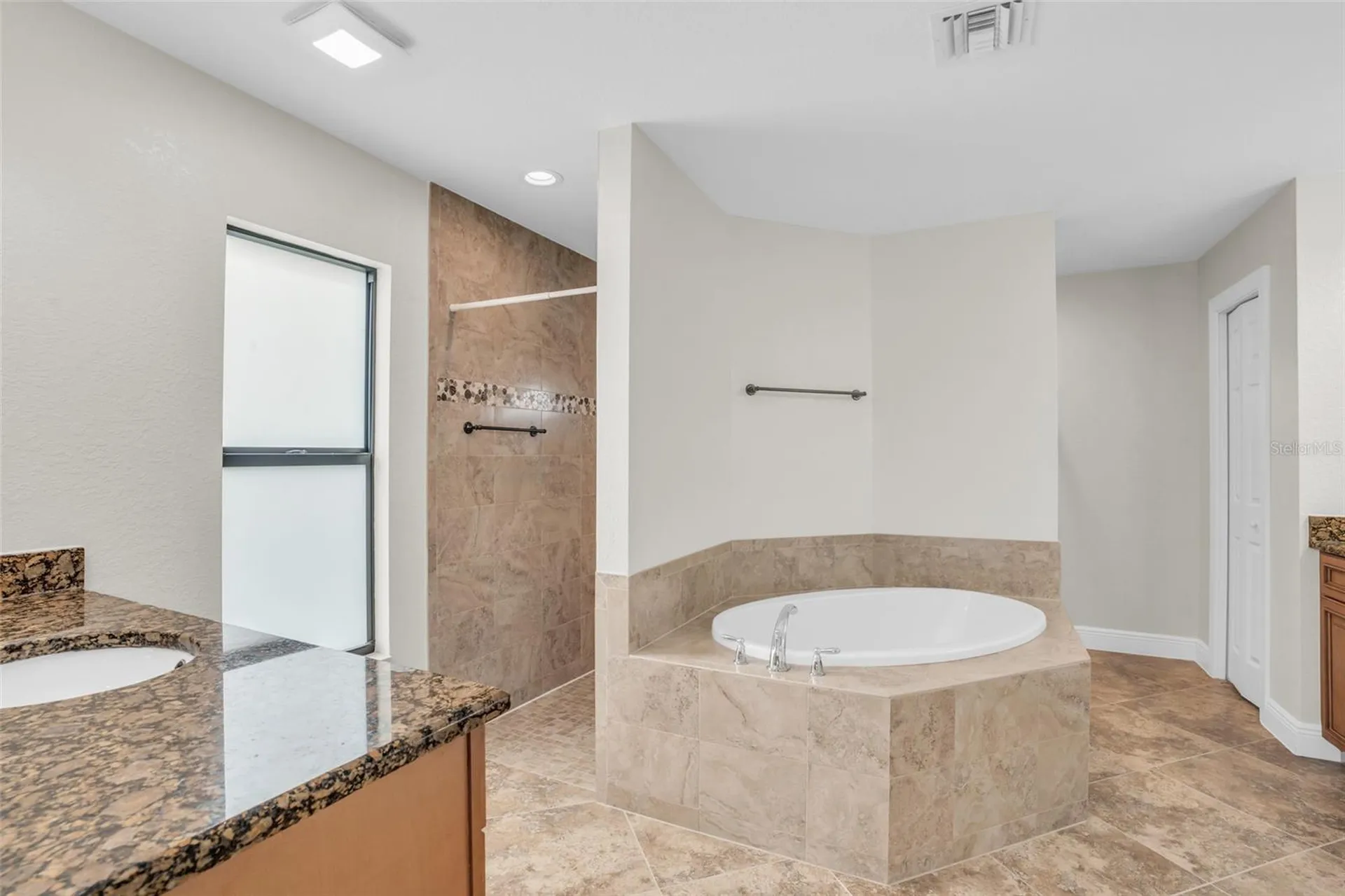 915 SE 33rd Terrace Cape Coral FL 33904