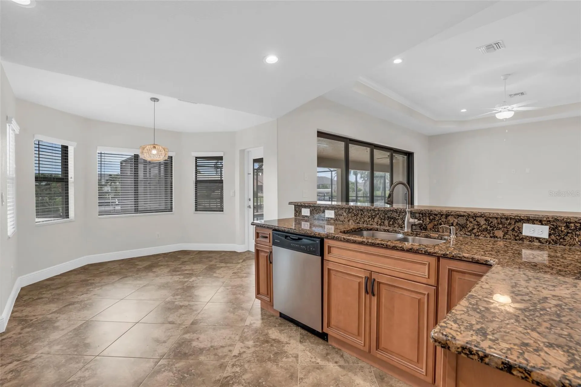 915 SE 33rd Terrace Cape Coral FL 33904