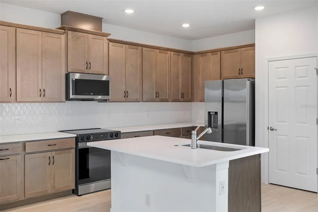 490 Winsome Alley Groveland FL 34736