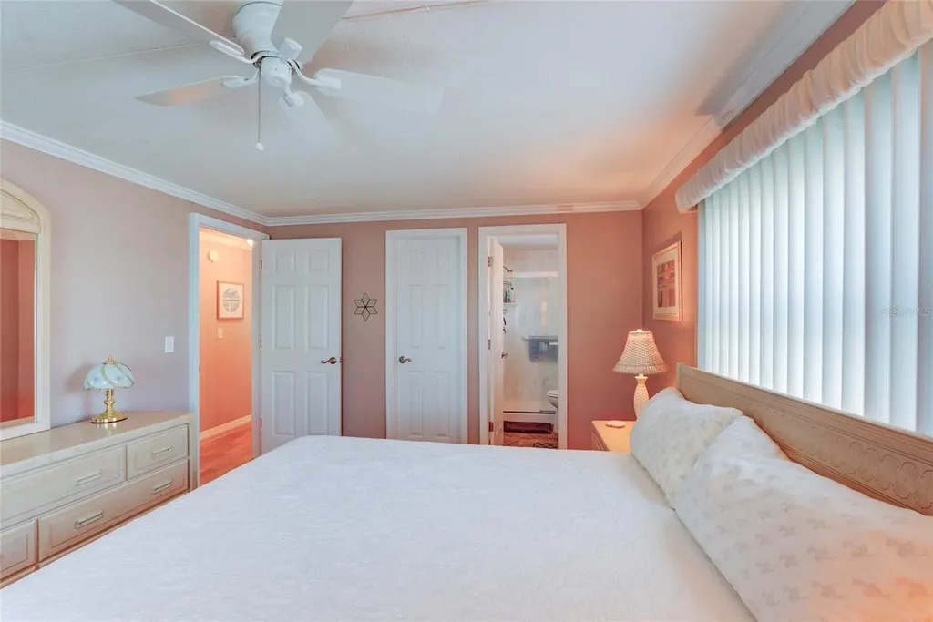 29 S Easter Island Circle Englewood FL 34223