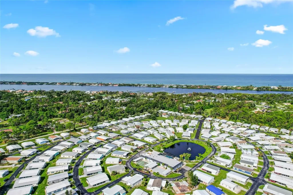 29 S Easter Island Circle Englewood FL 34223